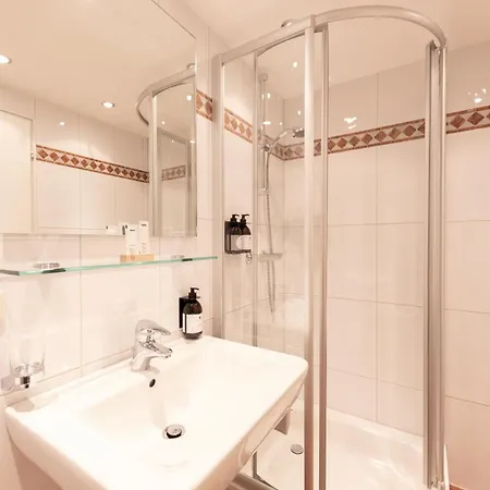 Quality Hosts Arlberg - Bergheim Hotel