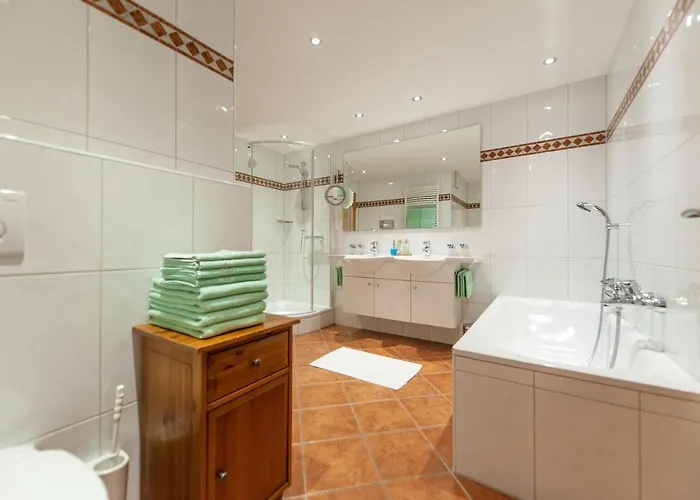 Quality Hosts Arlberg - Bergheim ホテル サンクト・アントン・アム・アールベルク