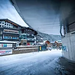 Hotel Quality Hosts Arlberg - Bergheim 4*