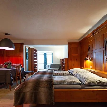 Quality Hosts Arlberg - Bergheim Отель